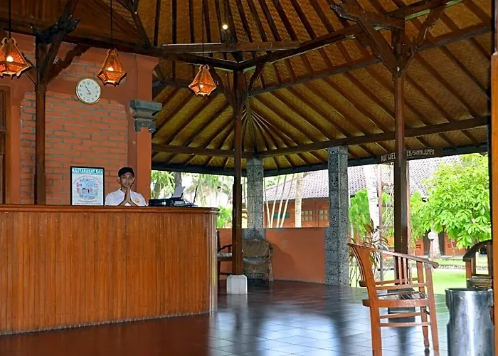 Bagus Lovina Hotel