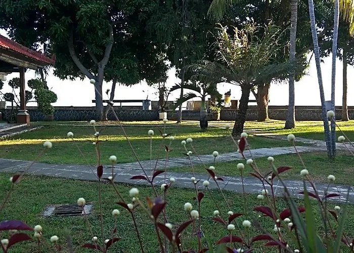 Bagus Lovina 3* BALI