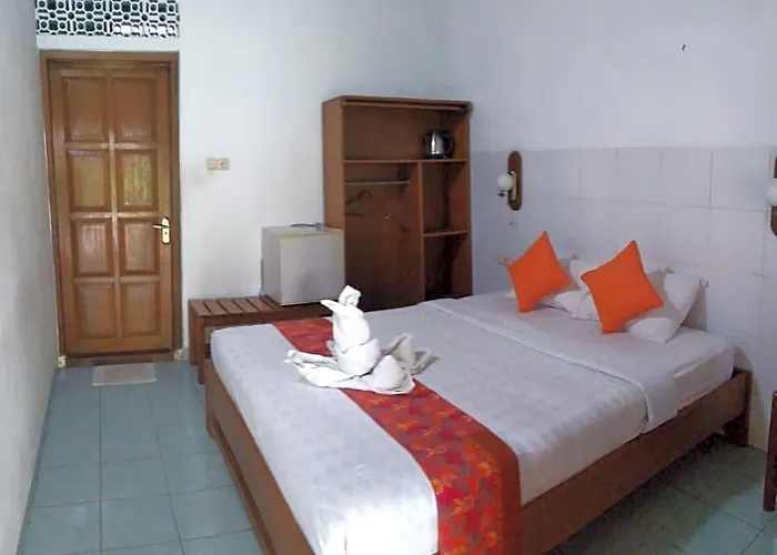 Bagus Lovina Hotel BALI